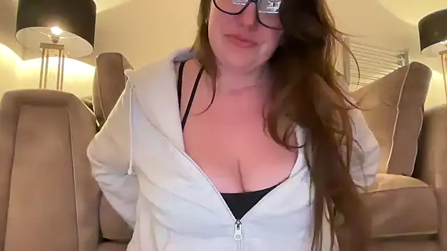 Miss Stassi online show from 26, 1, 2025