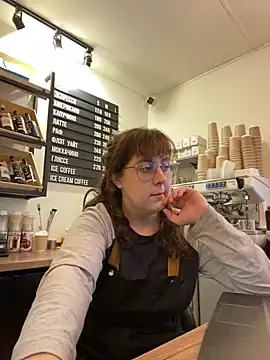 cinnabon  online show from 25, 10, 2025