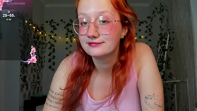 Snapshot of KrisTyBooBsin chatting on 29, 9, 2025 KrisTyBooBsin online show from 29, 9, 2025