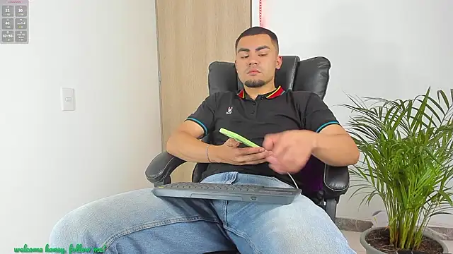 kalivan voinesscu online show from 6, 3, 2026