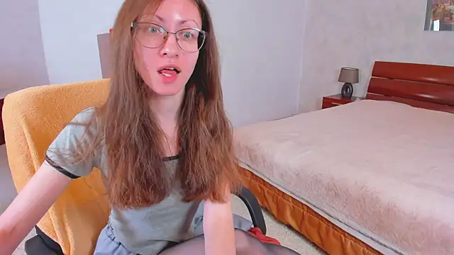 Pantyhose Mila online show from 7, 5, 2026