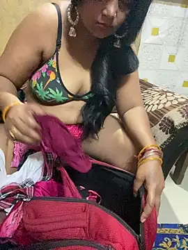 Tameesh sexy mistress online show from 2, 4, 2026