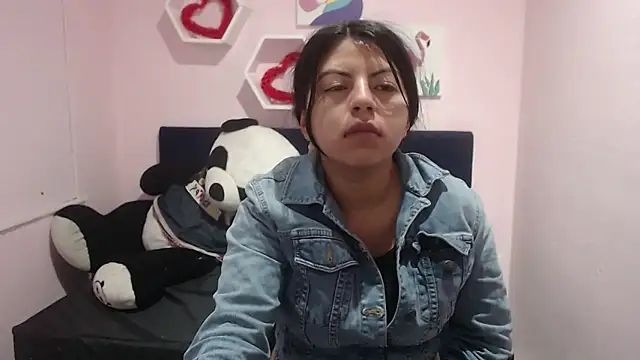 CarolineBrunx online show from 28, 2, 2025