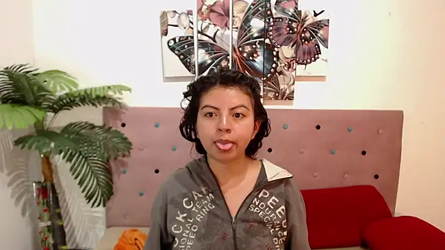 CarolineBrunx online show from 11, 3, 2025