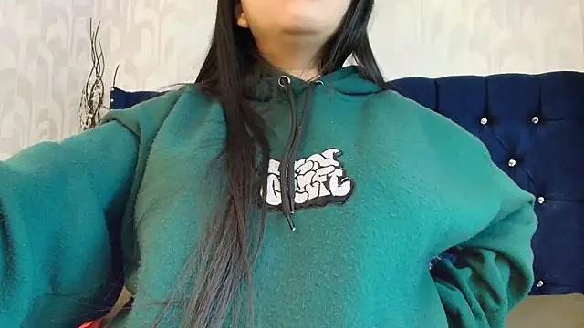 CarolineBrunx online show from 8, 5, 2026