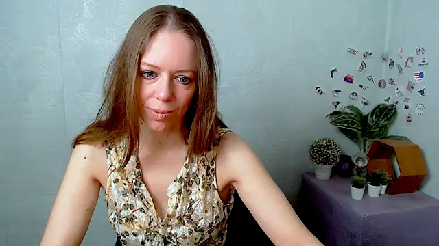 Snapshot of GloriaSi_ chatting on 28, 4, 2026 GloriaSi online show from 28, 4, 2026