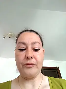 Snapshot of RamyLove36 chatting on 1, 4, 2026 RamyLove36 online show from 1, 4, 2026