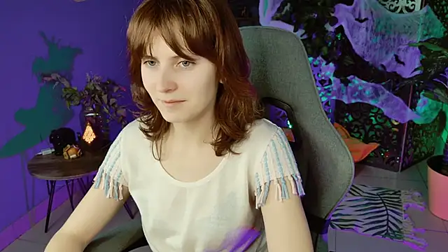 Snapshot of LolaAsmus chatting on 1, 11, 2025 LolaAsmus online show from 1, 11, 2025