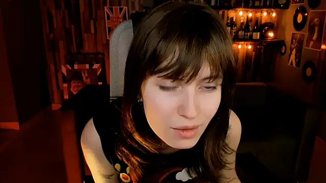 LolaAsmus online show from 6, 2, 2026