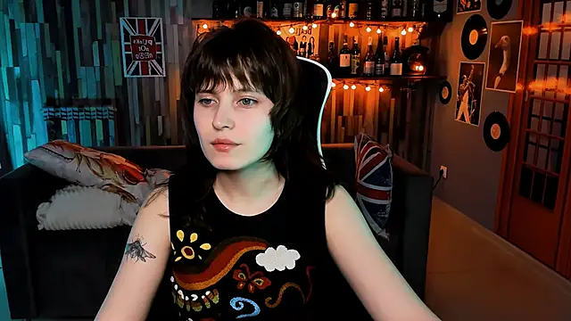 Snapshot of LolaAsmus chatting on 17, 4, 2026 LolaAsmus online show from 17, 4, 2026