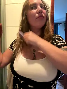 Snapshot of Yanacool007 chatting on 9, 10, 2025 Yanacool007 online show from 9, 10, 2025