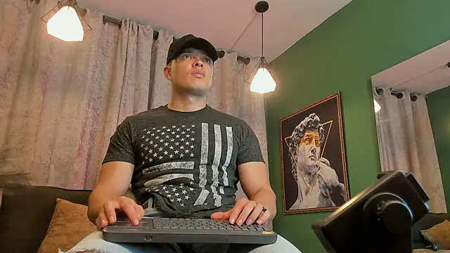 Snapshot of Jake_Tylerr_ chatting on 8, 9, 2025 Jake Tylerr online show from 8, 9, 2025