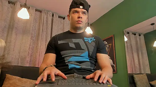 Snapshot of Jake_Tylerr_ chatting on 15, 9, 2025 Jake Tylerr online show from 15, 9, 2025