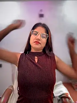 DiyAsingHh online show from 4, 11, 2025