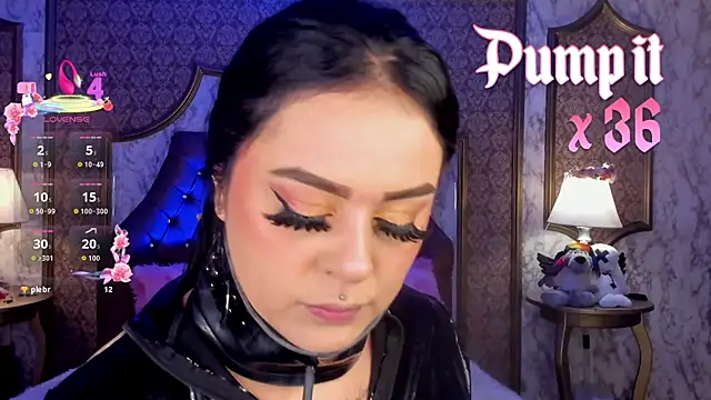 SoffiQueen online show from 23, 2, 2026