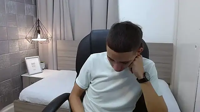 Snapshot of JackSwan18 chatting on 27, 12, 2024 JackSwan18 online show from 27, 12, 2024