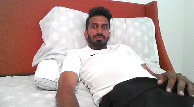 skinny  boy   online show from 18, 2, 2025