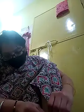 Snapshot of heenage chatting on 31, 1, 2025 heenage online show from 31, 1, 2025