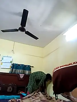 Snapshot of heenage chatting on 6, 3, 2025 heenage online show from 6, 3, 2025