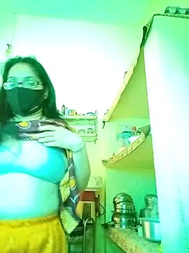 Snapshot of heenage chatting on 11, 3, 2025 heenage online show from 11, 3, 2025