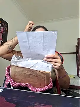 Snapshot of luuhcat09 chatting on 12, 3, 2025 luuhcat09 online show from 12, 3, 2025