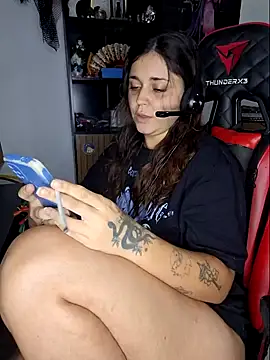 Snapshot of luuhcat09 chatting on 19, 10, 2025 luuhcat09 online show from 19, 10, 2025