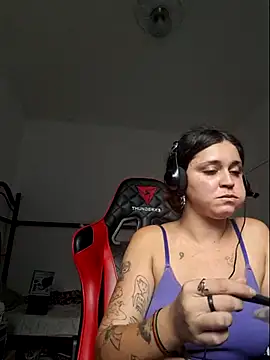 Snapshot of luuhcat09 chatting on 31, 10, 2025 luuhcat09 online show from 31, 10, 2025