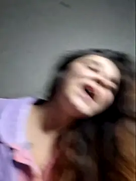 Snapshot of luuhcat09 chatting on 12, 11, 2025 luuhcat09 online show from 12, 11, 2025