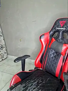 Snapshot of luuhcat09 chatting on 20, 11, 2025 luuhcat09 online show from 20, 11, 2025