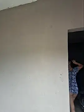 Snapshot of luuhcat09 chatting on 23, 11, 2025 luuhcat09 online show from 23, 11, 2025