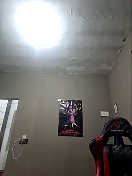 Snapshot of luuhcat09 chatting on 28, 11, 2025 luuhcat09 online show from 28, 11, 2025