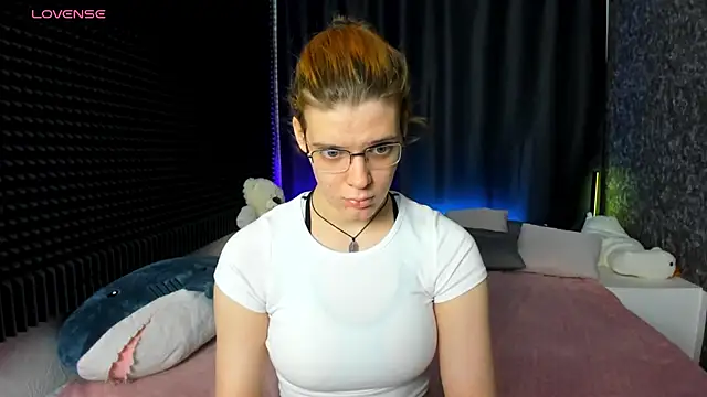 KIKI Krash online show from 16, 1, 2025