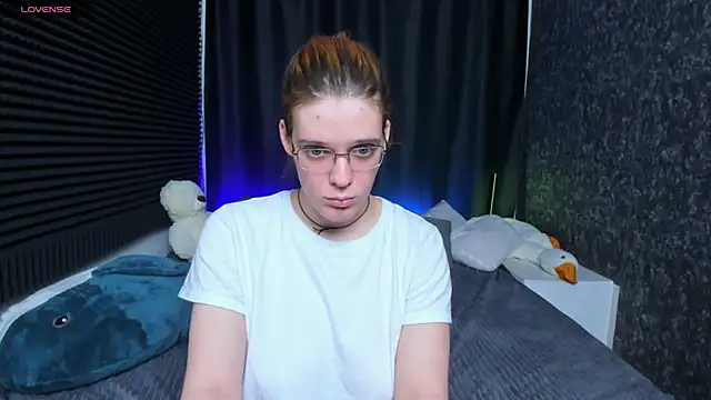 KIKI Krash online show from 13, 2, 2025