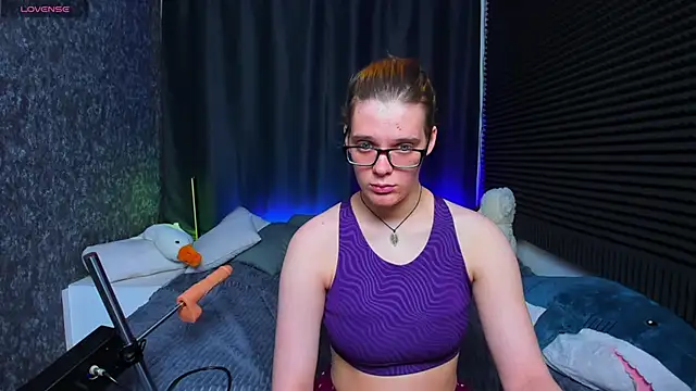 KIKI Krash online show from 25, 2, 2025