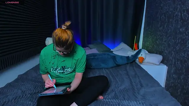 KIKI Krash online show from 27, 2, 2025