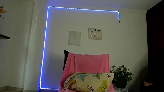 Snapshot of anniesweet- chatting on 25, 11, 2025 anniesweet- online show from 25, 11, 2025