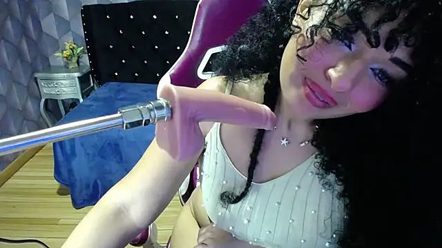 Sofiacowperx online show from 11, 2, 2025