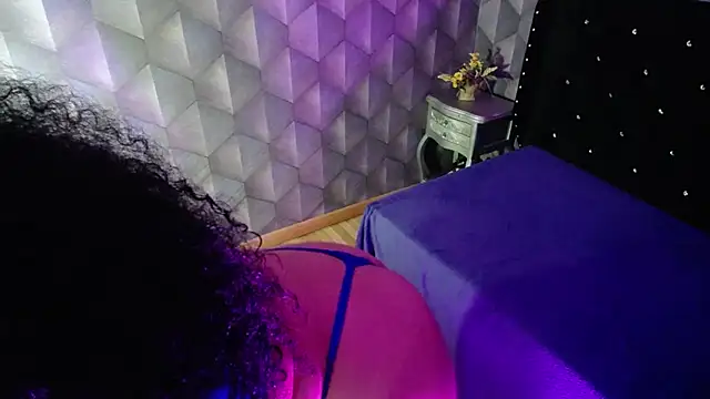 Sofiacowperx online show from 15, 2, 2025