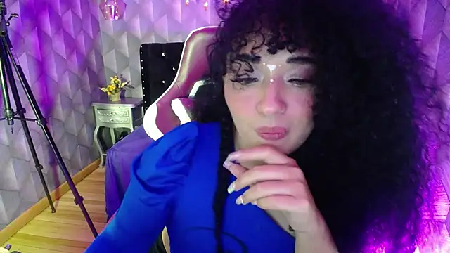 Sofiacowperx online show from 16, 2, 2025