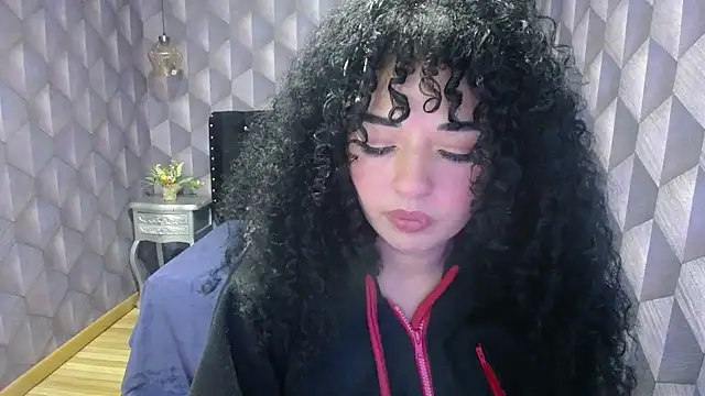 Sofiacowperx online show from 2, 3, 2025