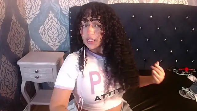 Sofiacowperx online show from 17, 11, 2025