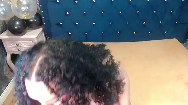 Sofiacowperx online show from 18, 4, 2026