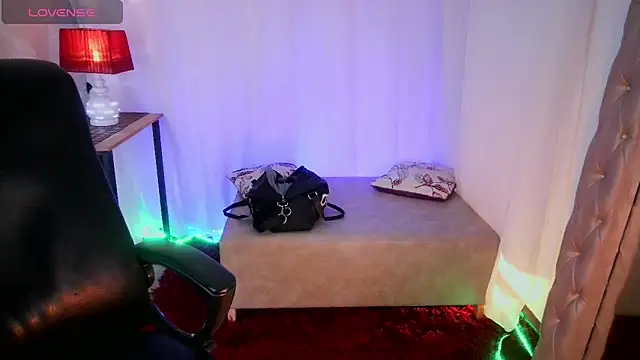 Jsneiidy ATH online show from 10, 9, 2025