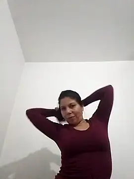 Carliina Soussa online show from 21, 1, 2025