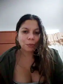 Carliina Soussa online show from 9, 10, 2025