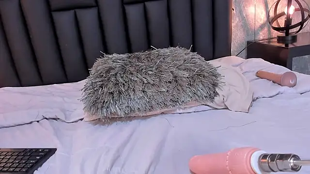 Snapshot of laura_smith33 chatting on 6, 2, 2025 laura smith33 online show from 6, 2, 2025