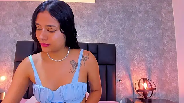 Snapshot of laura_smith33 chatting on 25, 2, 2025 laura smith33 online show from 25, 2, 2025