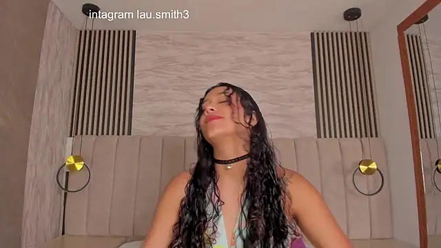 Snapshot of laura_smith33 chatting on 20, 9, 2025 laura smith33 online show from 20, 9, 2025