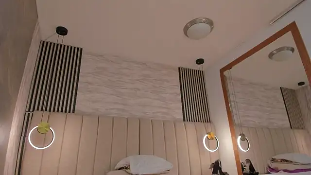 Snapshot of laura_smith33 chatting on 1, 10, 2025 laura smith33 online show from 1, 10, 2025