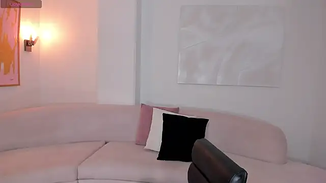 Snapshot of SavannahStorm chatting on 19, 10, 2025 SavannahStorm online show from 19, 10, 2025